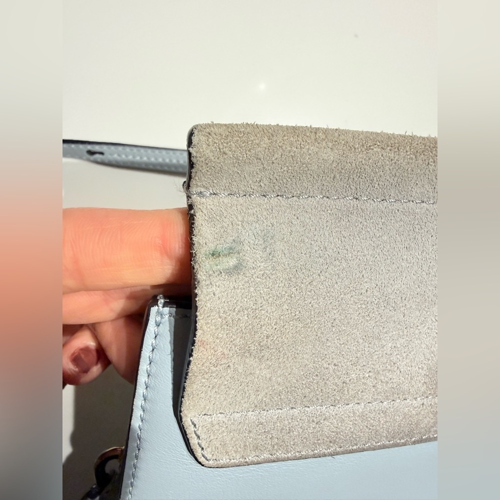 CHLOE Calfskin Suede Medium Faye
Shoulder Bag Airy Grey blue - Picture 15 of 16